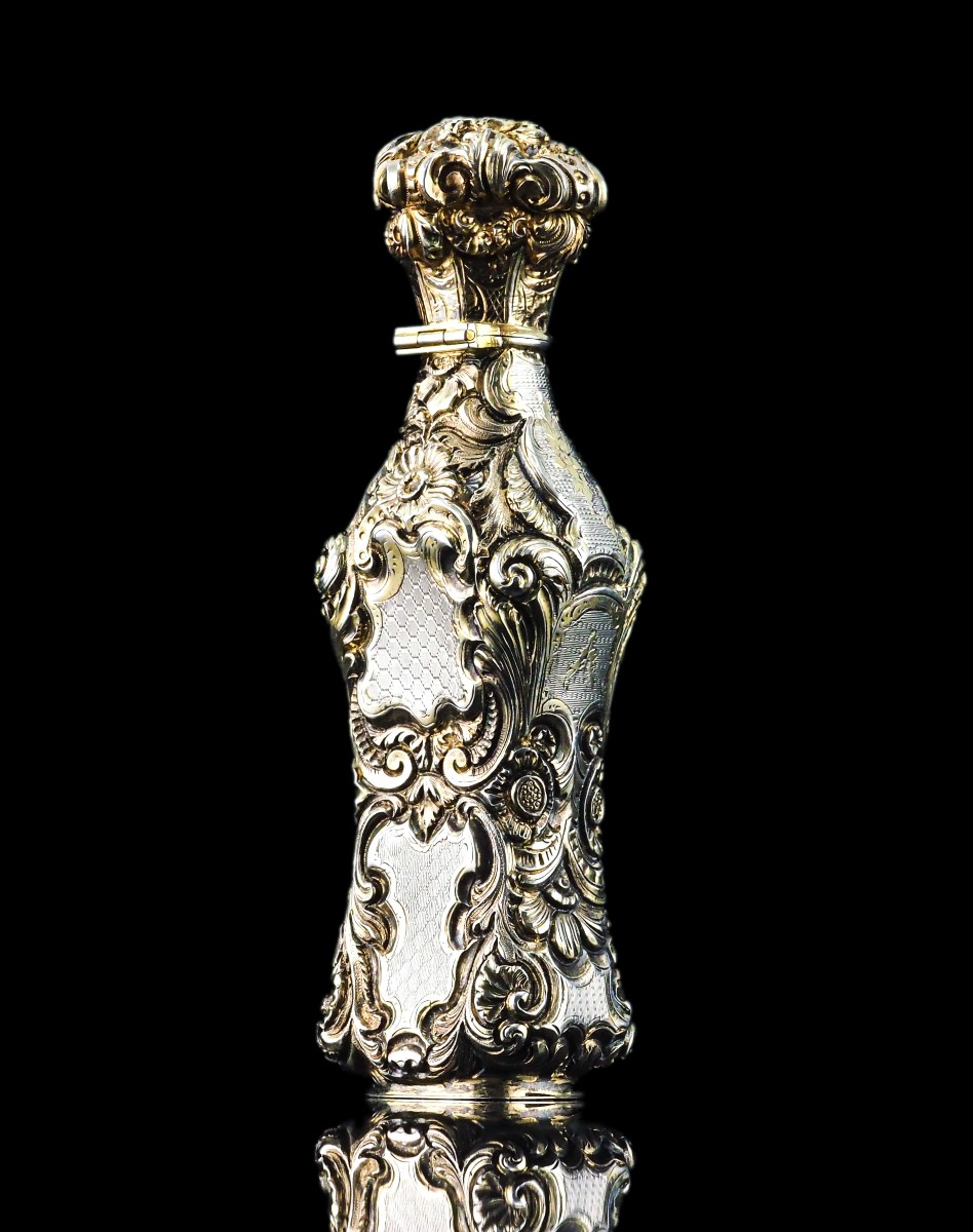 Flacon / Flasque en Argent Partiellement Doré avec Décorations Ornées - XIXe siècle