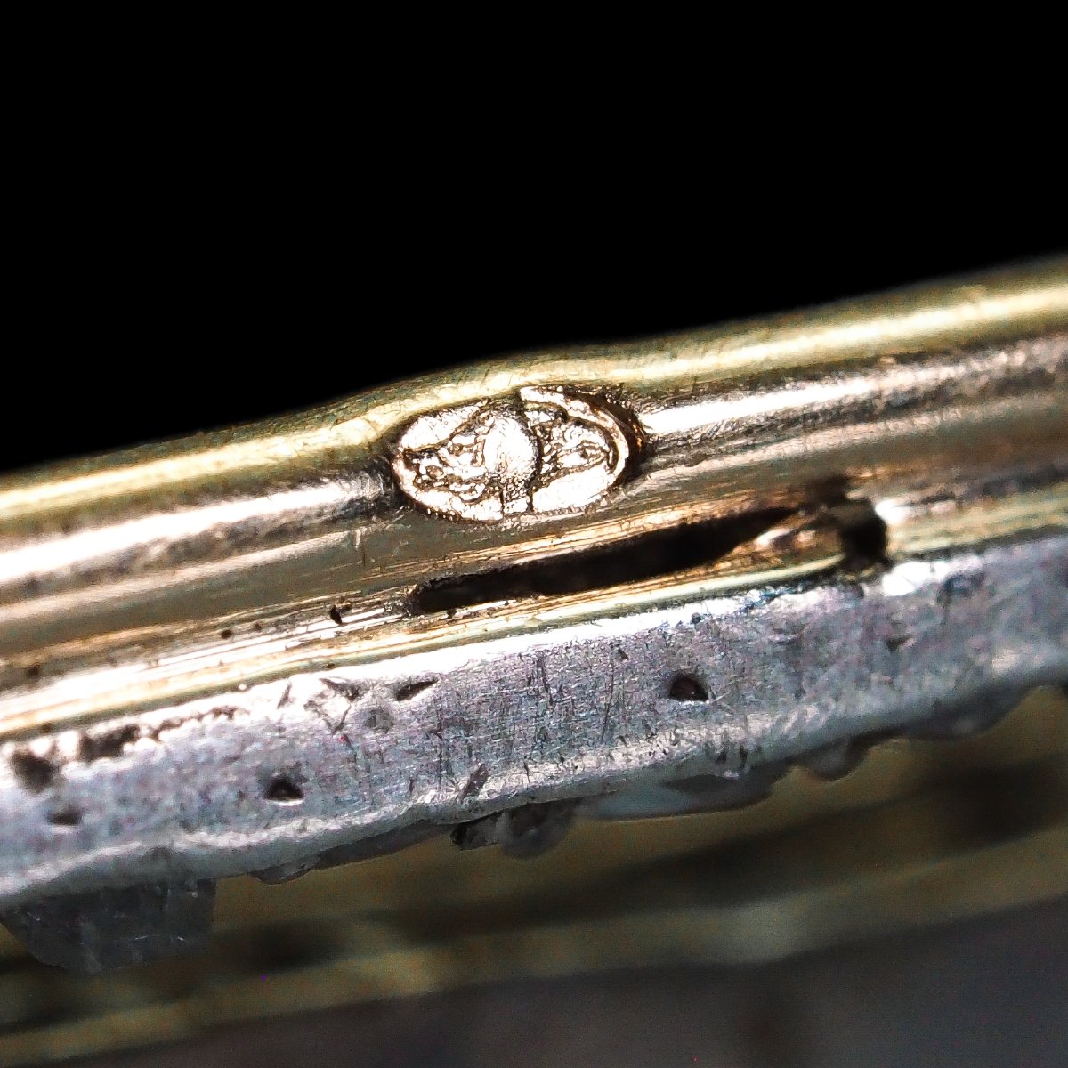 Broche Française en or 18K, couronne/coronnet rubis, émeraudes, diamants et  perles c.1900-photo-6