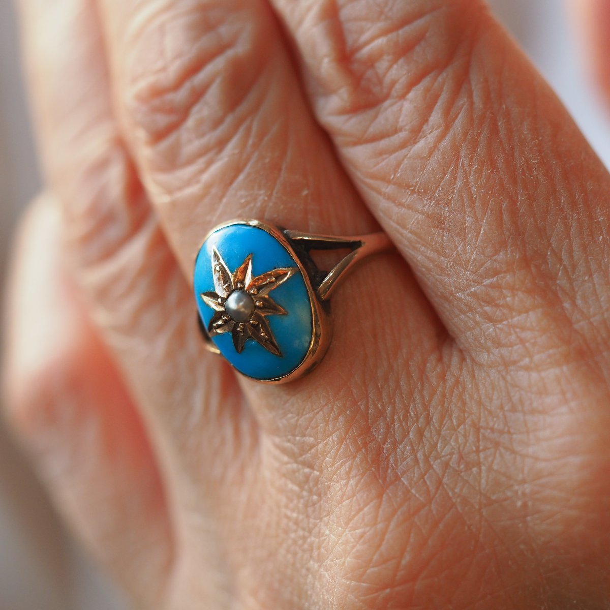 Bague ancienne victorienne en or 9K, étoile en or émaillée bleu et perle, vers 1880-photo-4
