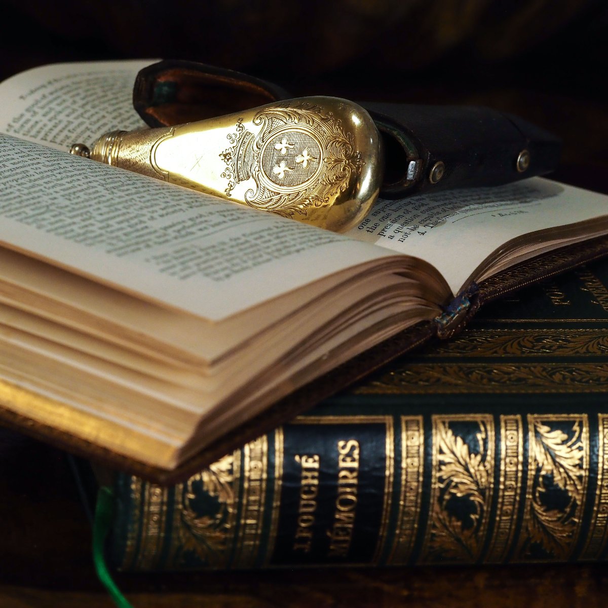Flacon à parfum ancien en argent doré avec gravure de couronne – vers 1690-photo-8