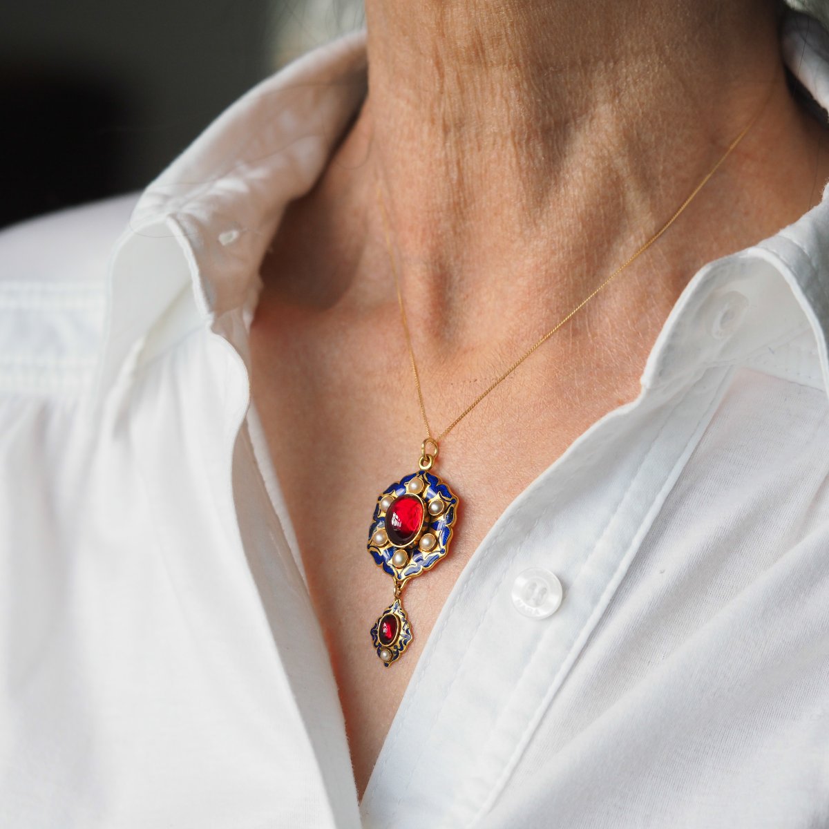 Antique Victorian Holbeinesque Pendant Necklace Garnets Pearls 18k Gold - C.1857-photo-3