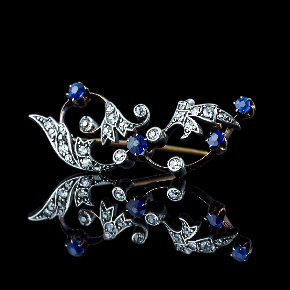 Broche victorienne ancienne à saphirs et diamants, motif feuillagé, or 9 ct, vers 1880-photo-5