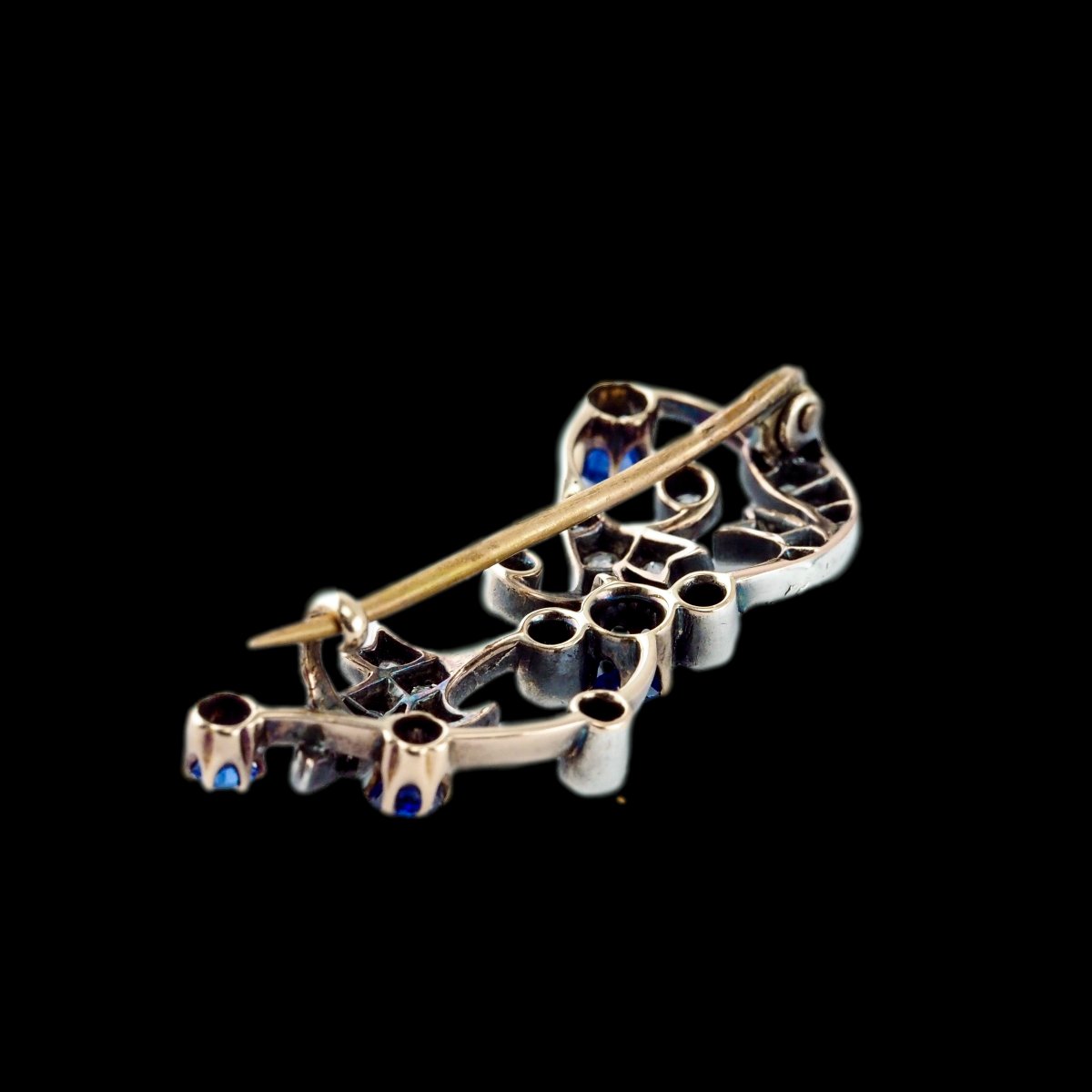 Broche victorienne ancienne à saphirs et diamants, motif feuillagé, or 9 ct, vers 1880-photo-7
