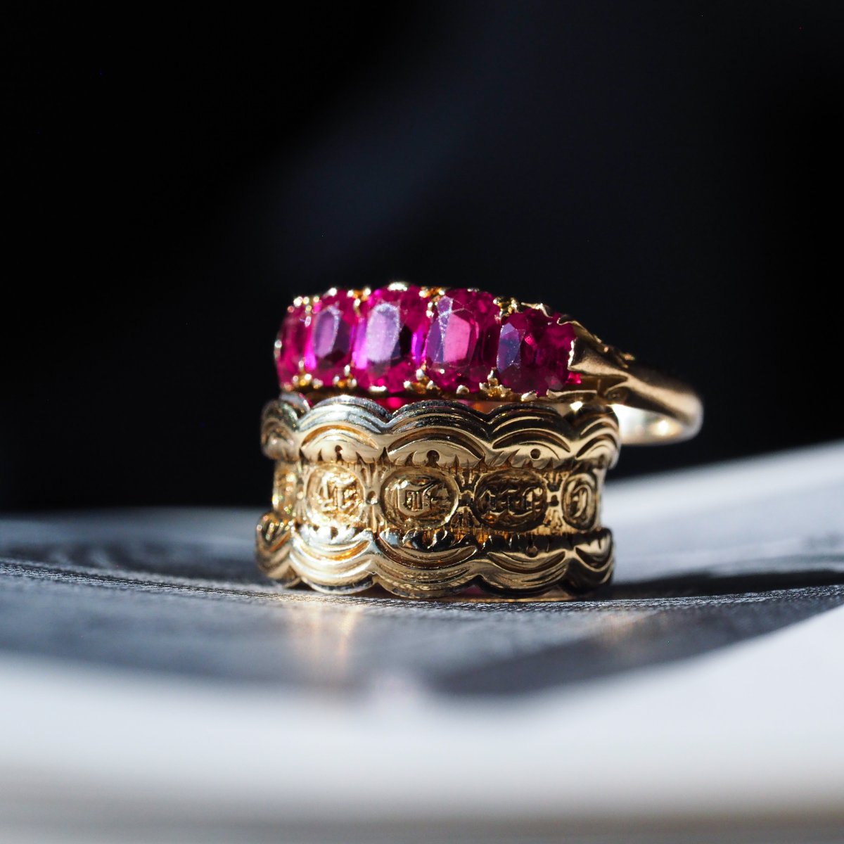 Bague ancienne victorienne à cinq rubis en or 18 carats – vers 1900-photo-3