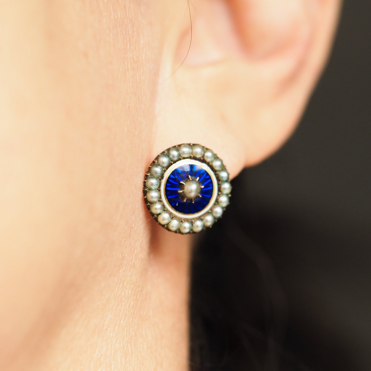 Boucles d’oreilles géorgiennes anciennes en or, émail guilloché bleu et perles – vers 1800-photo-6