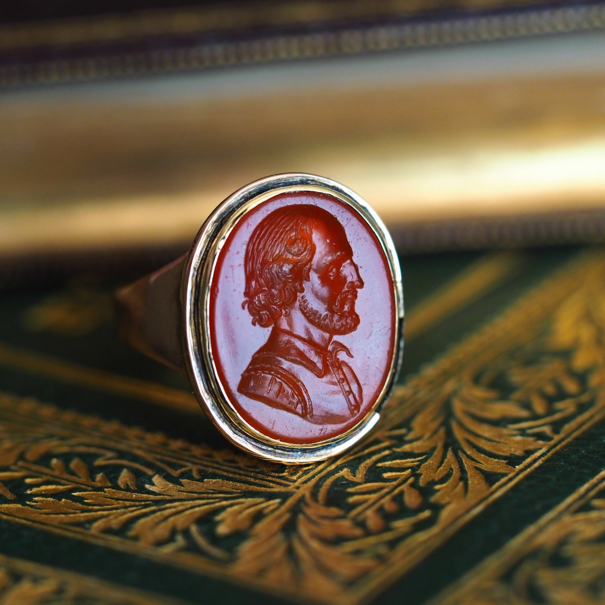 Antique 18k Gold Carnelian Intaglio Ring, Side Profile Gentleman - 19th Century.-photo-7