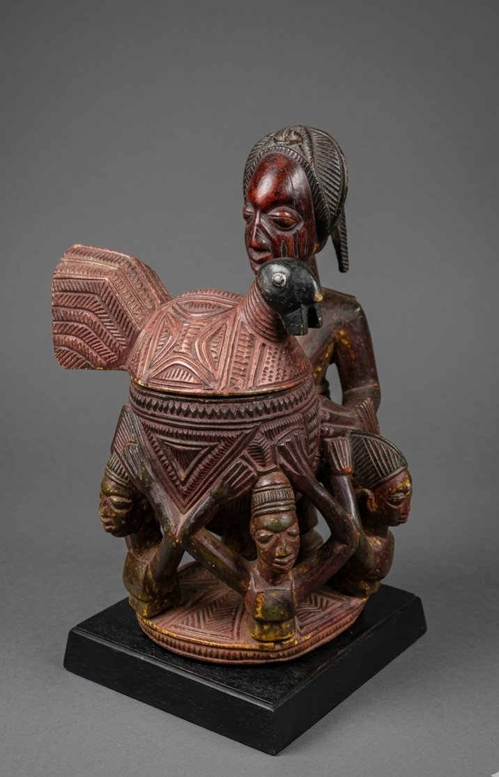 Cup Carrier-yoruba-nigeria-photo-1