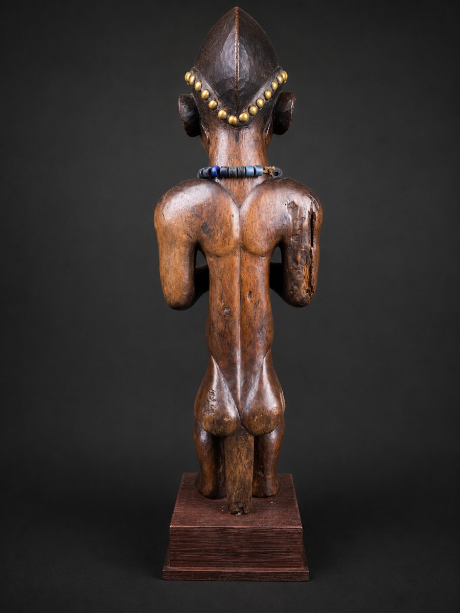 Fang Benga Statue-photo-4