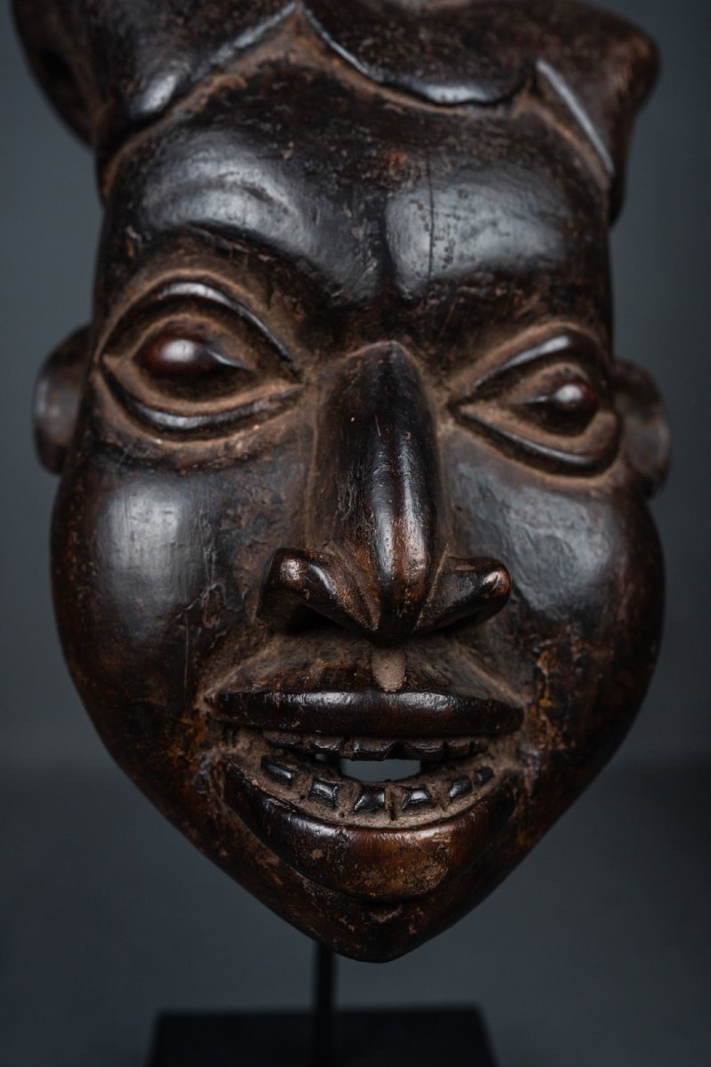 Ngoin-bamoun Helmet Mask -photo-3