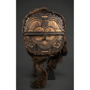 Teké-bateké Mask 