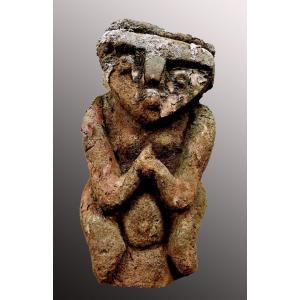 Maternit&eacute; stylis&eacute;e sculpt&eacute;e en pierre de corail Vanuatu Oc&eacute;anie Art Premier