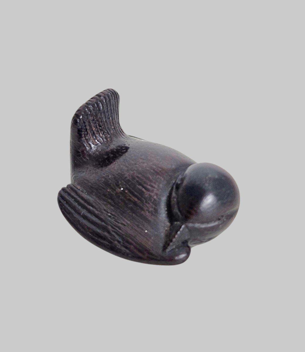 Netsuke Représentant Un Moineau 
