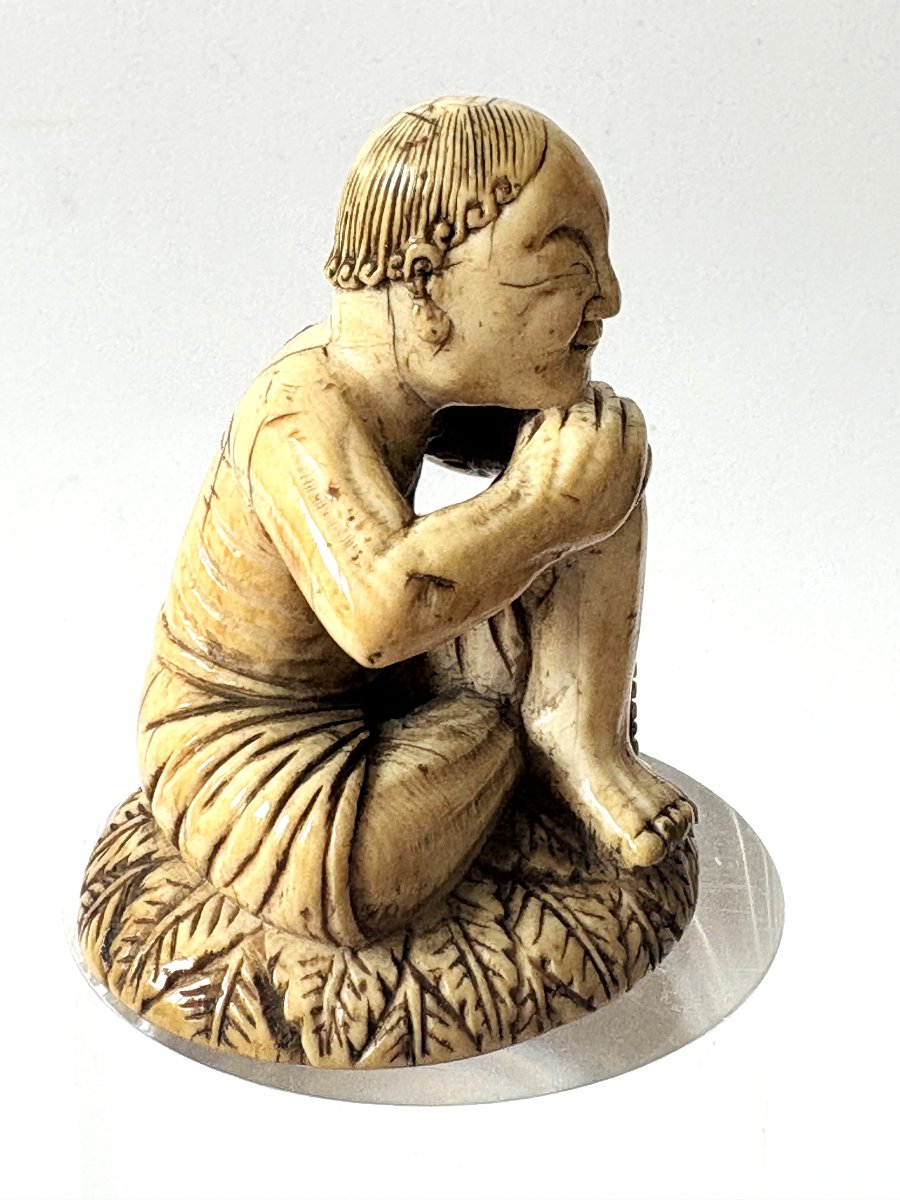 Netsuke Depicting An Islander From The Southern Islands-photo-3