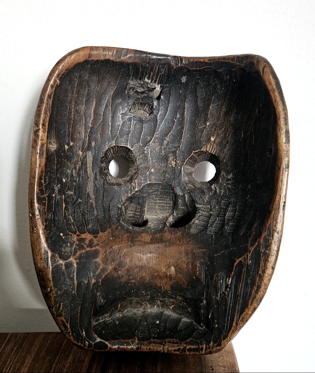 Japanese Demon Mask Made Of Lacquered Wood -photo-1