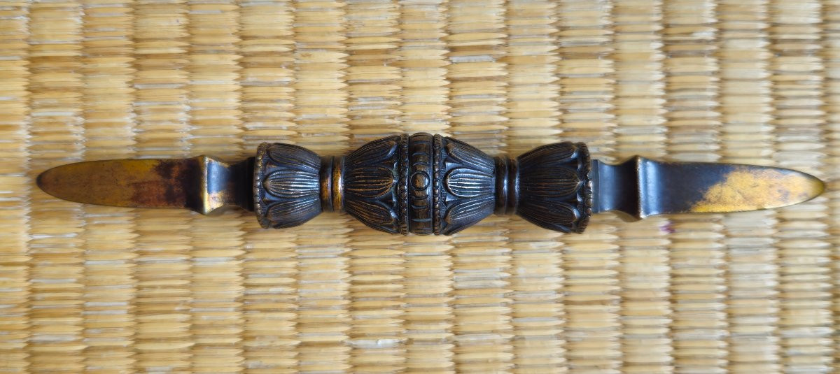 Set Of 3 Japanese Ormolu Dorje And Vajra-photo-3