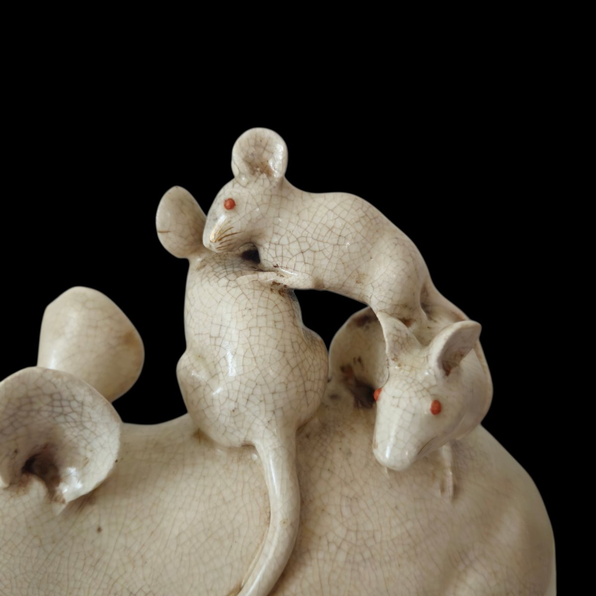 Kogo aux souris en céramique blanche d'Osaka.Japon .encens. -photo-4