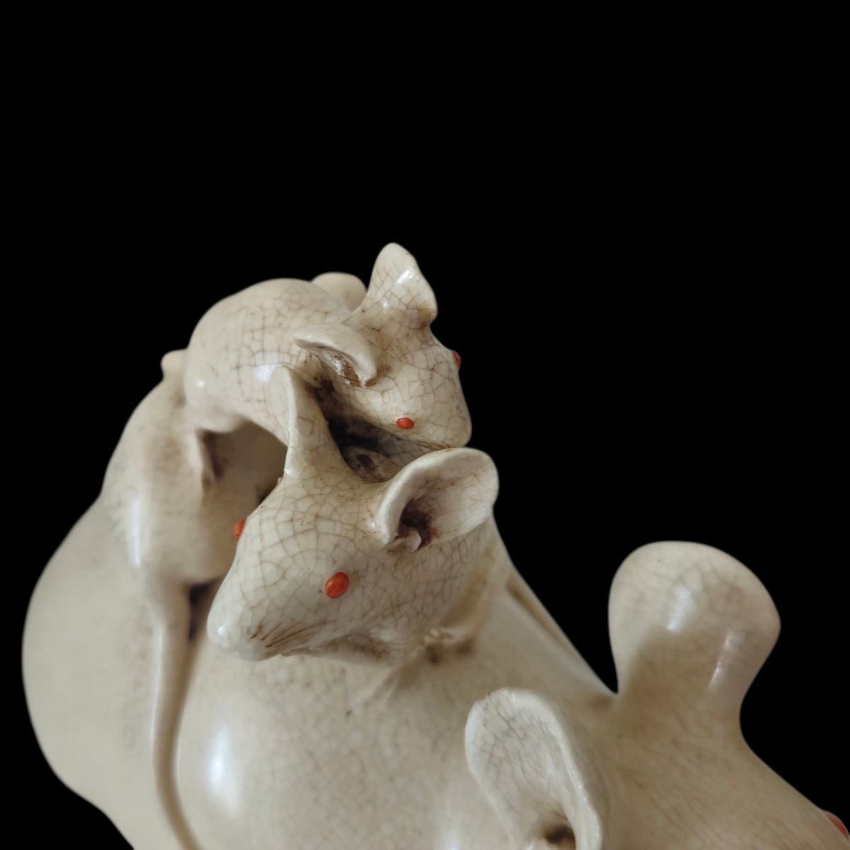 Kogo aux souris en céramique blanche d'Osaka.Japon .encens. -photo-7