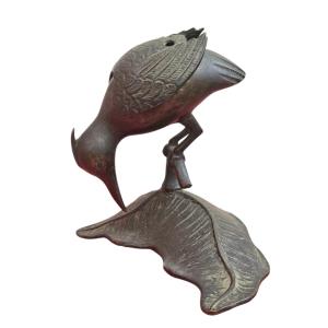 Brûle parfum en bronze représentant un pic