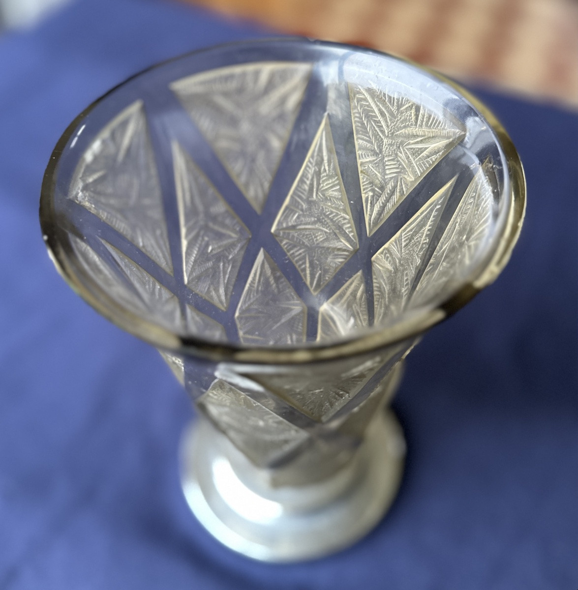 Vase en verre fumé « Verlys »-photo-4