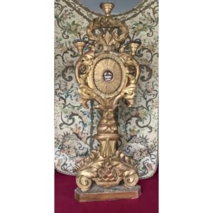 Monstrance Reliquary In Golden Wood 