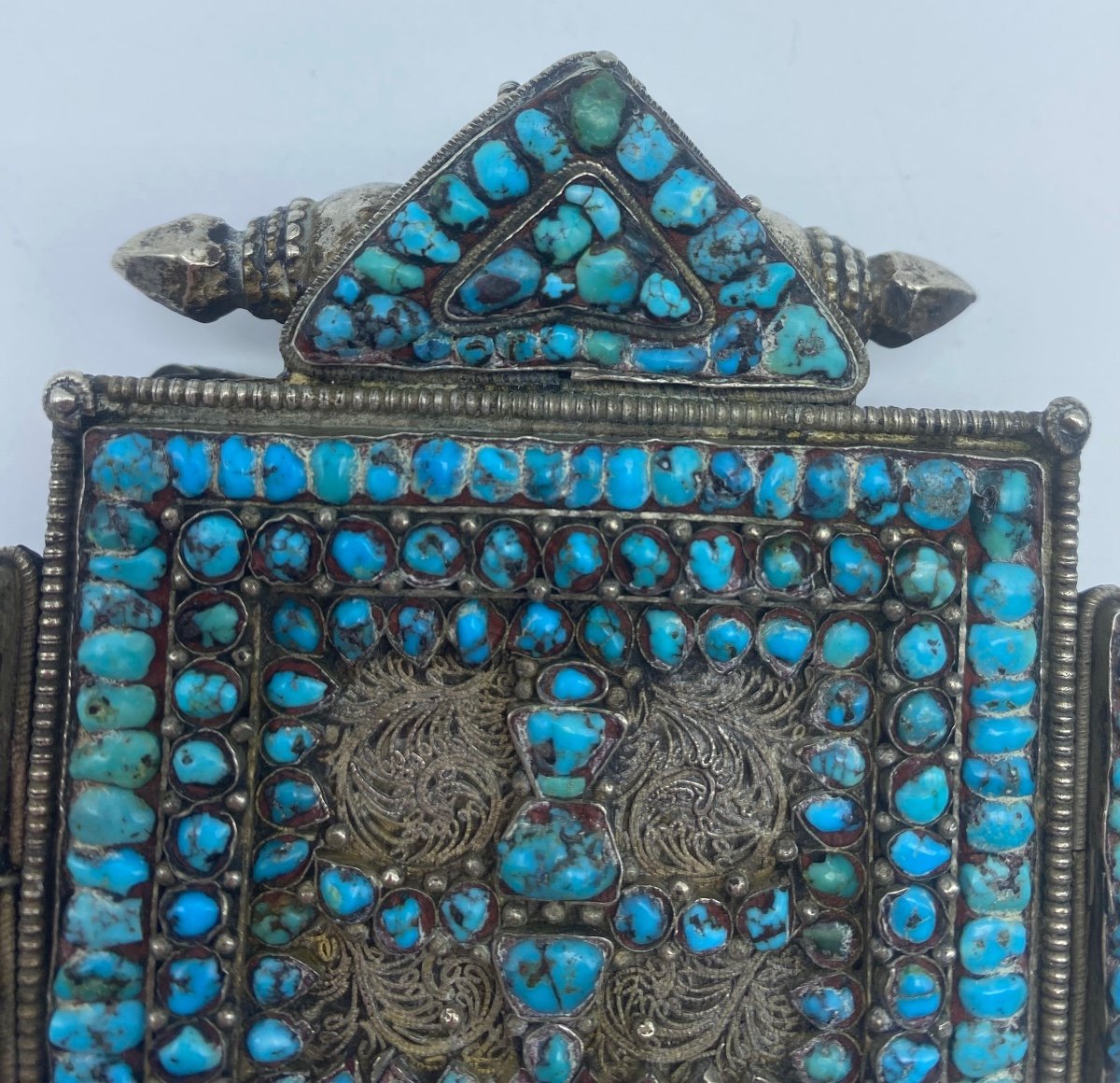 Tibet XIX Rare Gau Amulet Box In Silver In The Shape Of A Mandala-photo-2