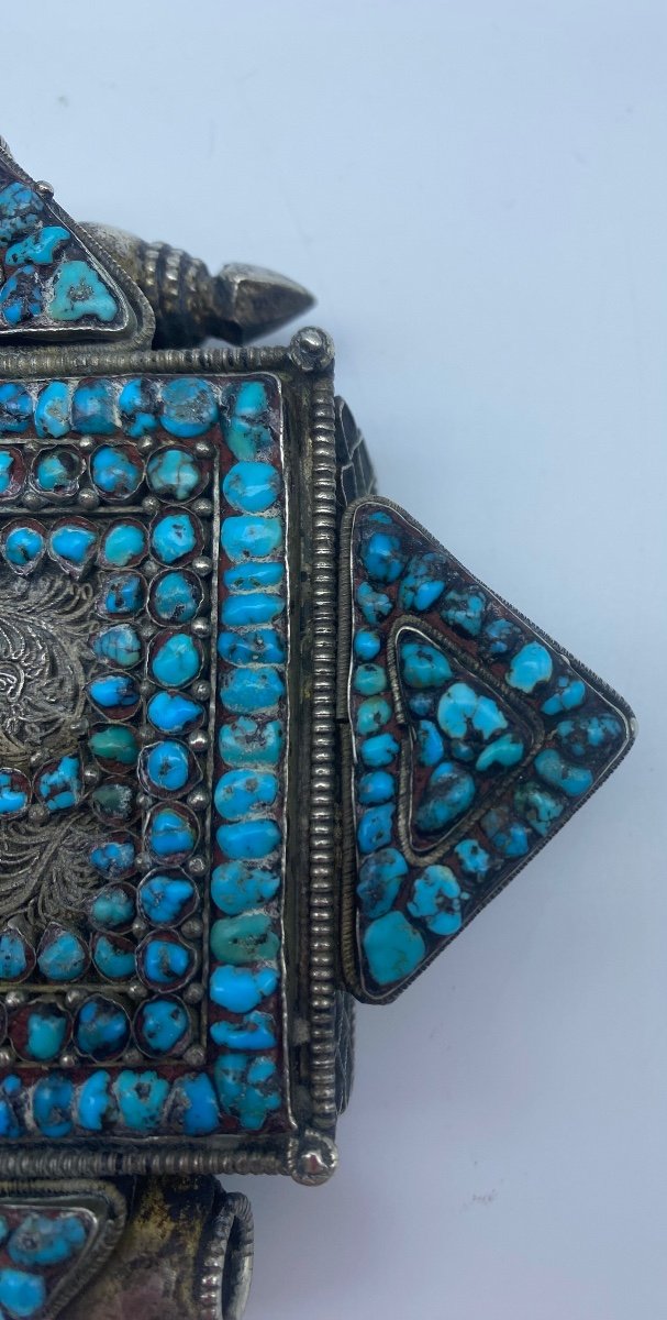 Tibet XIX Rare Gau Amulet Box In Silver In The Shape Of A Mandala-photo-3