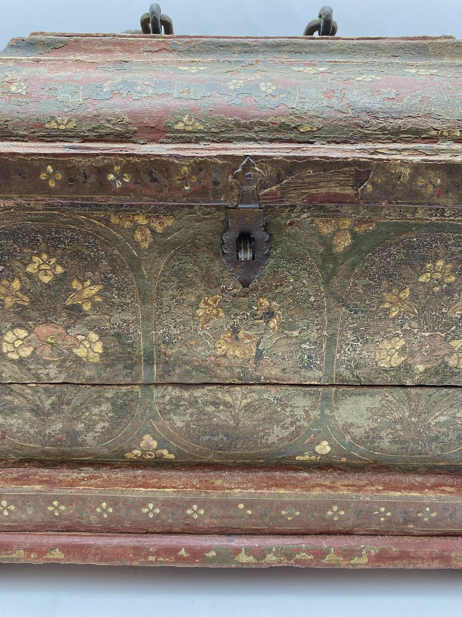 Rare Petit Coffret Tibetain Peint Du XVIIe Siècle Avec Poignée Naga -photo-4