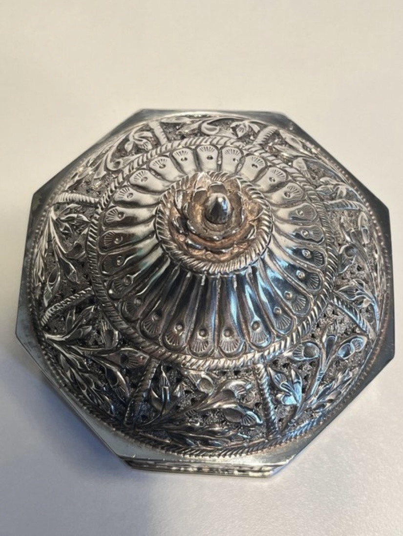 ANCIENNE BOÎTE À ENCENS BUKHOOR EN ARGENT MASSIF ISLAMIQUE OMANI AVEC COUVERCLE-photo-1
