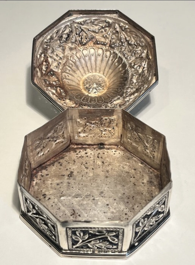 ANCIENNE BOÎTE À ENCENS BUKHOOR EN ARGENT MASSIF ISLAMIQUE OMANI AVEC COUVERCLE-photo-3