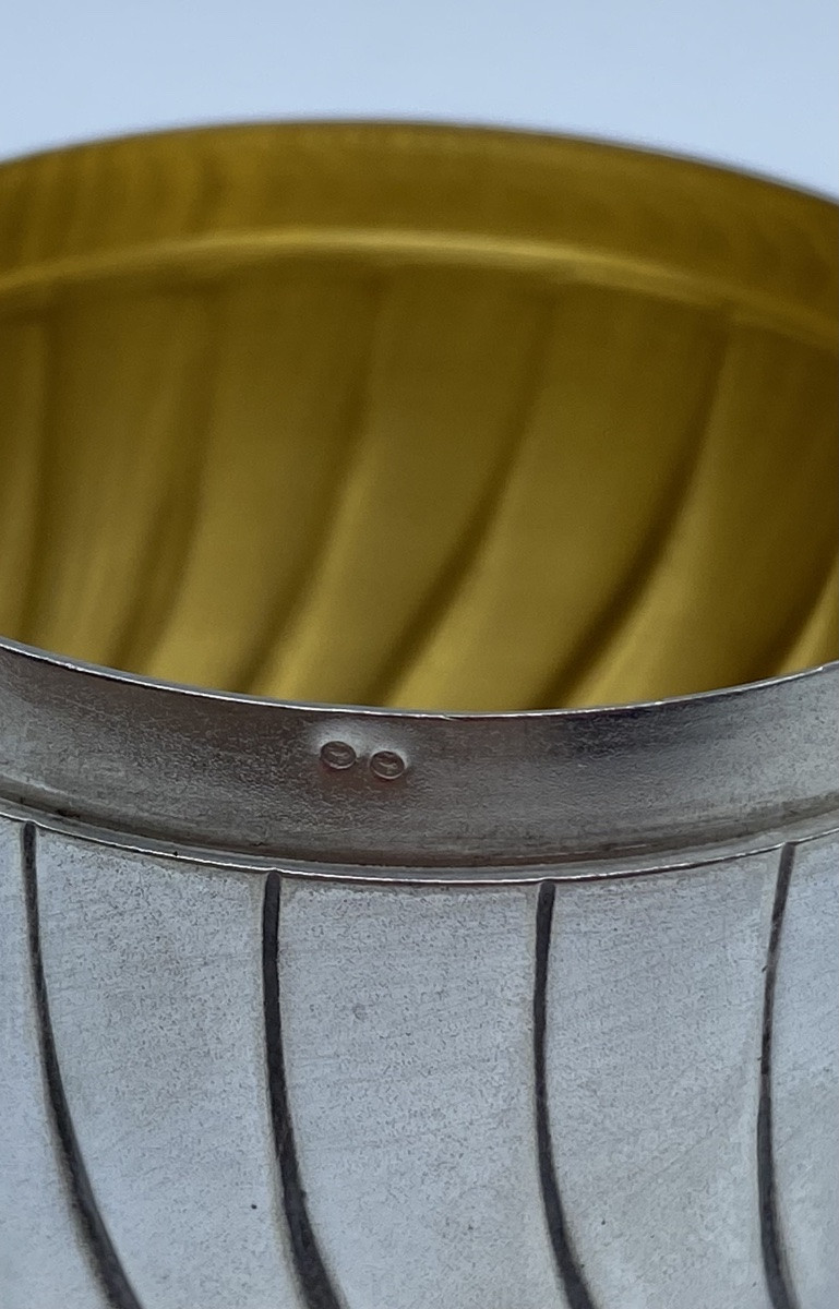 Ancienne boîte anglaise en argent massif avec d'un portrait miniature de Elizabeth I-photo-7