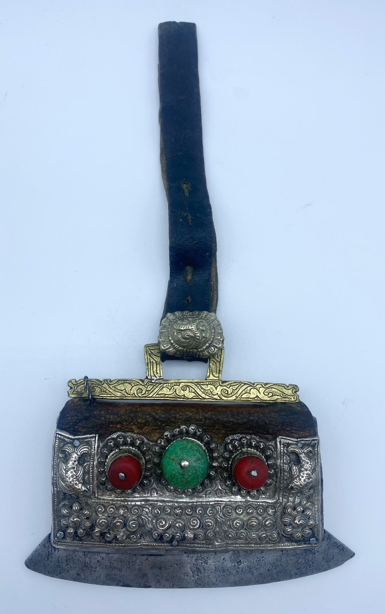 XIX RARE GRANDE POCHE À SILEX TIBÉTAINE ANCIENNE MECHAG EN ARGENT DE L'HIMALAYA ET CORAIL-photo-3