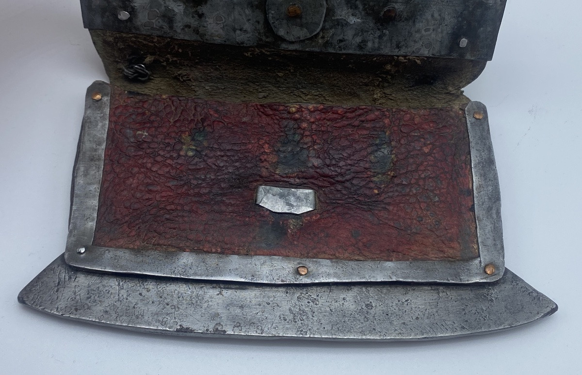 XIX RARE GRANDE POCHE À SILEX TIBÉTAINE ANCIENNE MECHAG EN ARGENT DE L'HIMALAYA ET CORAIL-photo-5