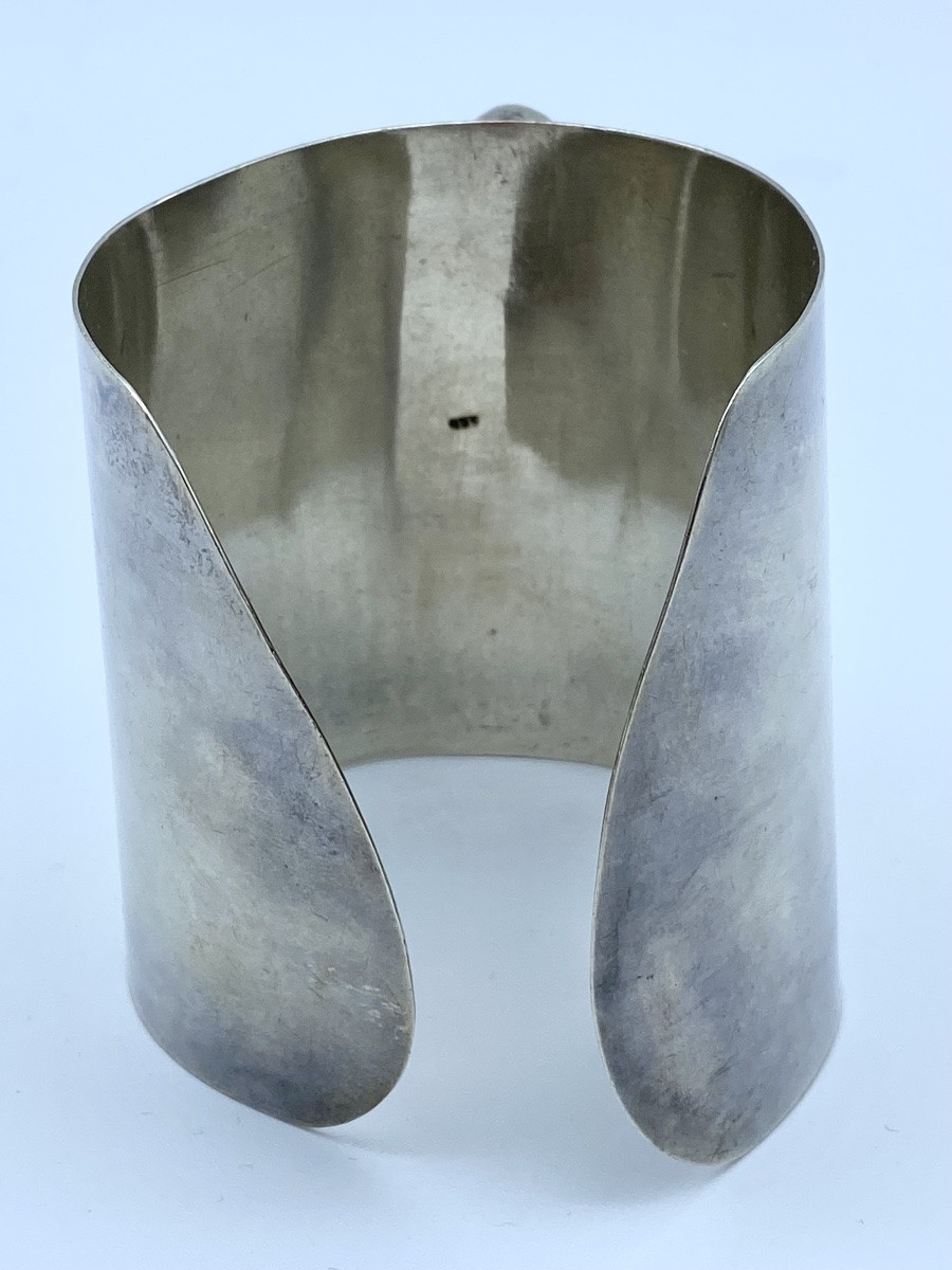 Bracelet manchette vintage en argent 925 et pierre turquoise, fabriqué par un Amérindien Navajo-photo-4