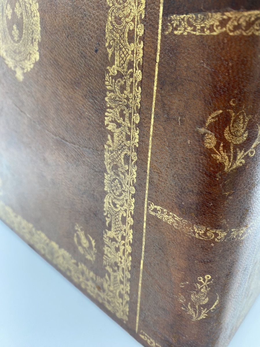  Antique Faux Book Basket, Paper And Leather Waste Paper Bucket-photo-3