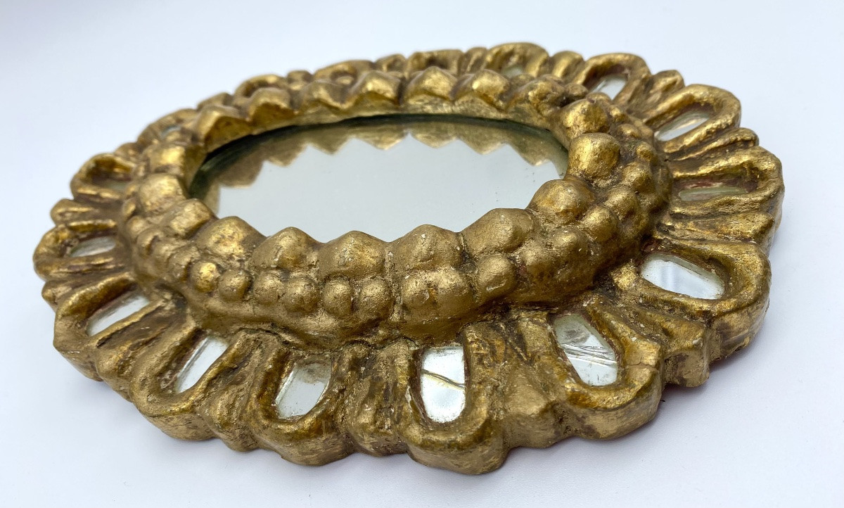 Ancien miroir soleil français sculpté  bois doré petit modèle avec inclusions -photo-5