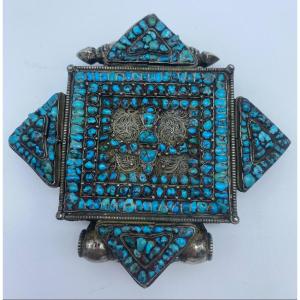Tibet XIX Rare Gau Amulet Box In Silver In The Shape Of A Mandala