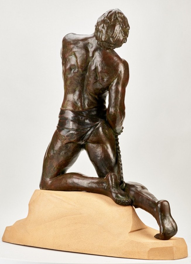 "L'enchainé" Bronze de MERVAL-photo-1