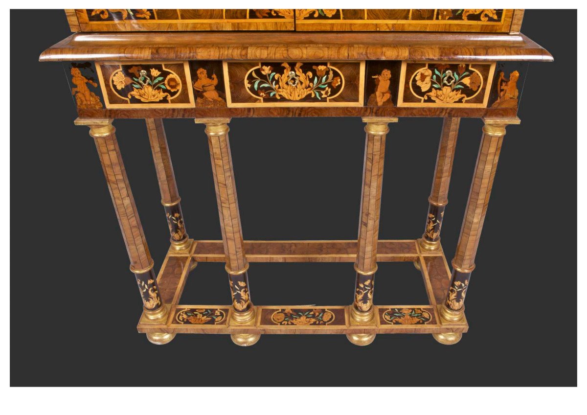17th Century English Cabinet-photo-3