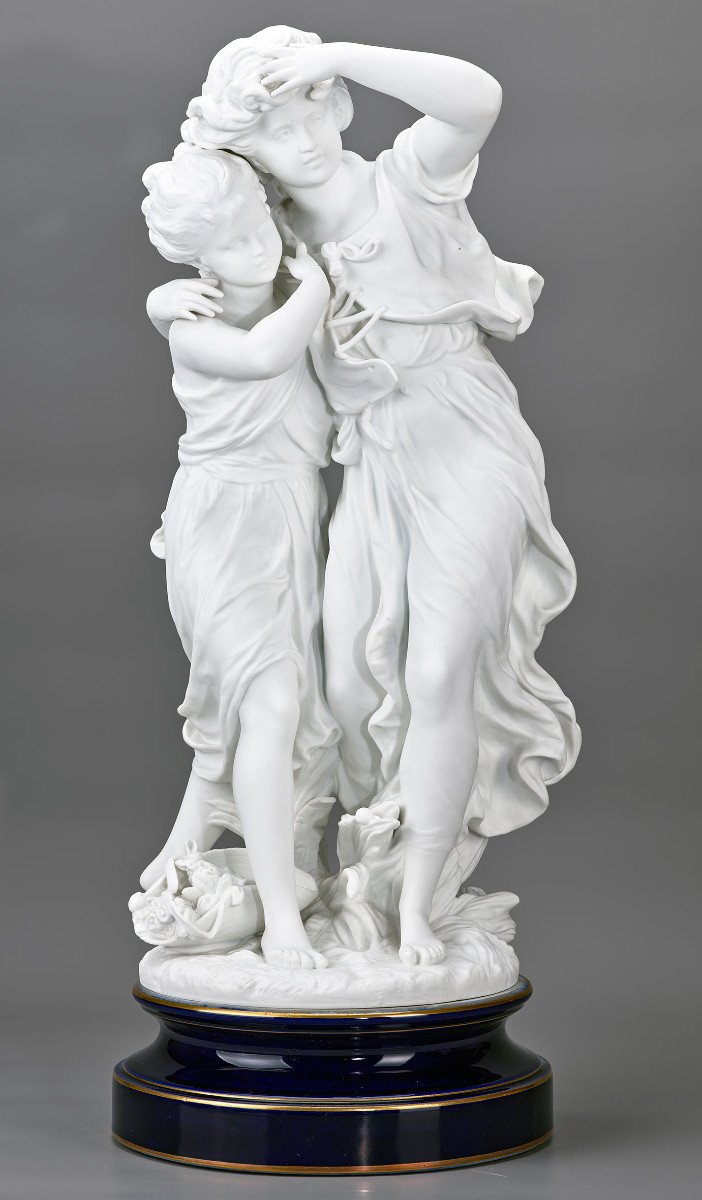 Sculpture En Biscuit « Les Deux Sœurs » H. Moreau