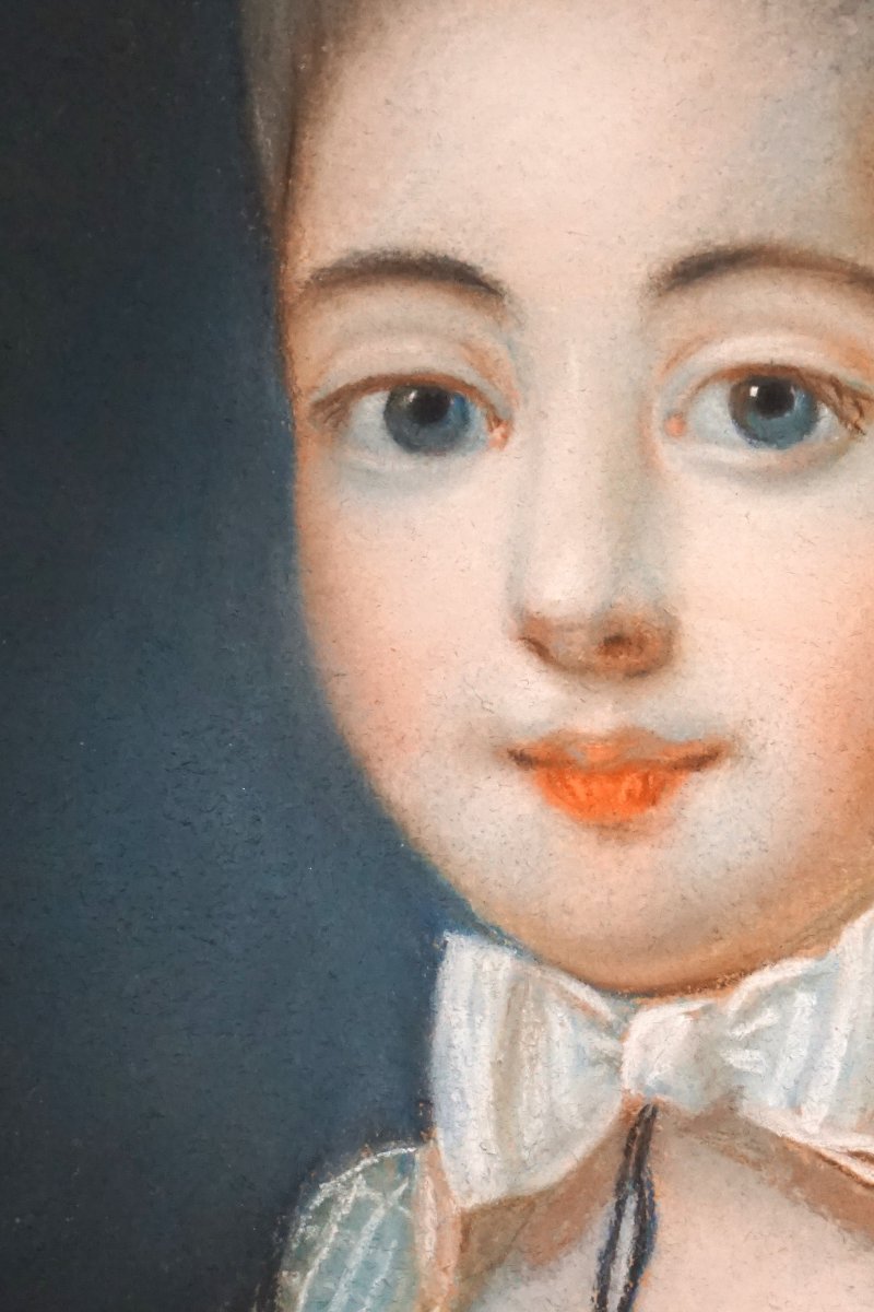 CIRCA 1750 / JEUNE FEMME AU RUBAN / ÉCOLE FRANÇAISE / pastel-photo-1