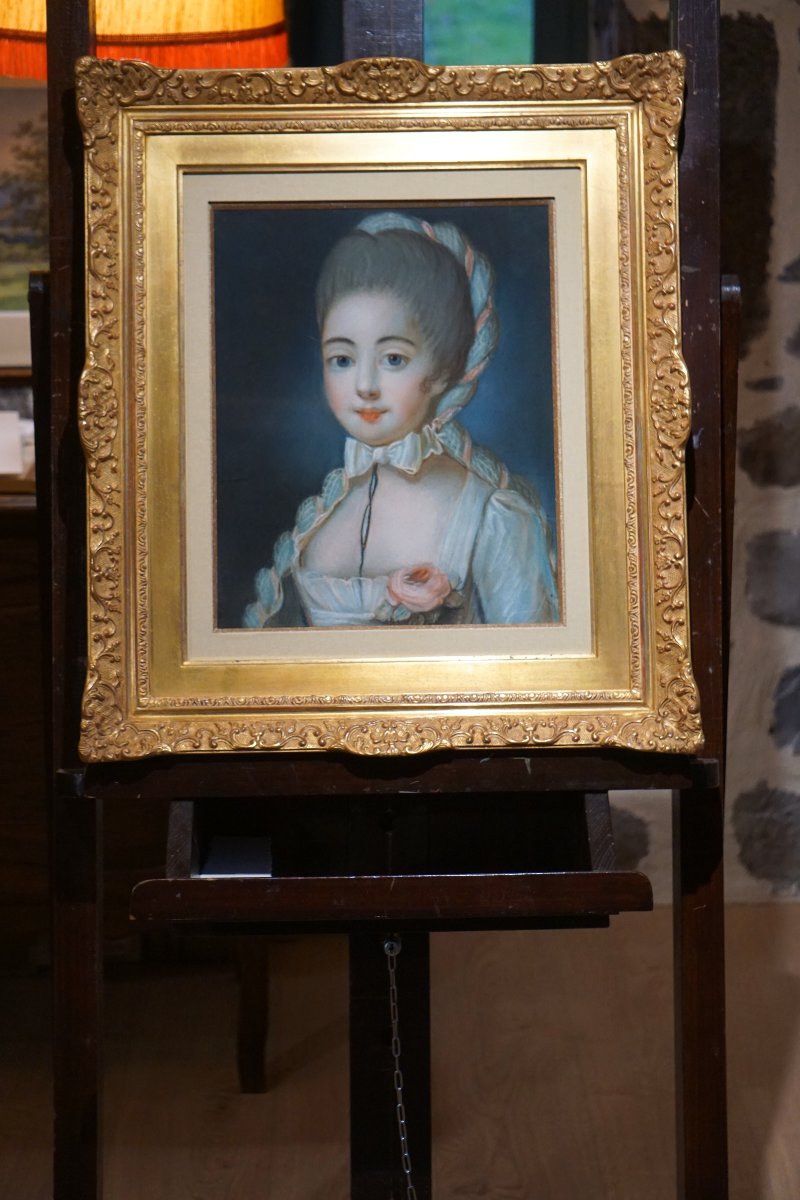 CIRCA 1750 / JEUNE FEMME AU RUBAN / ÉCOLE FRANÇAISE / pastel-photo-7