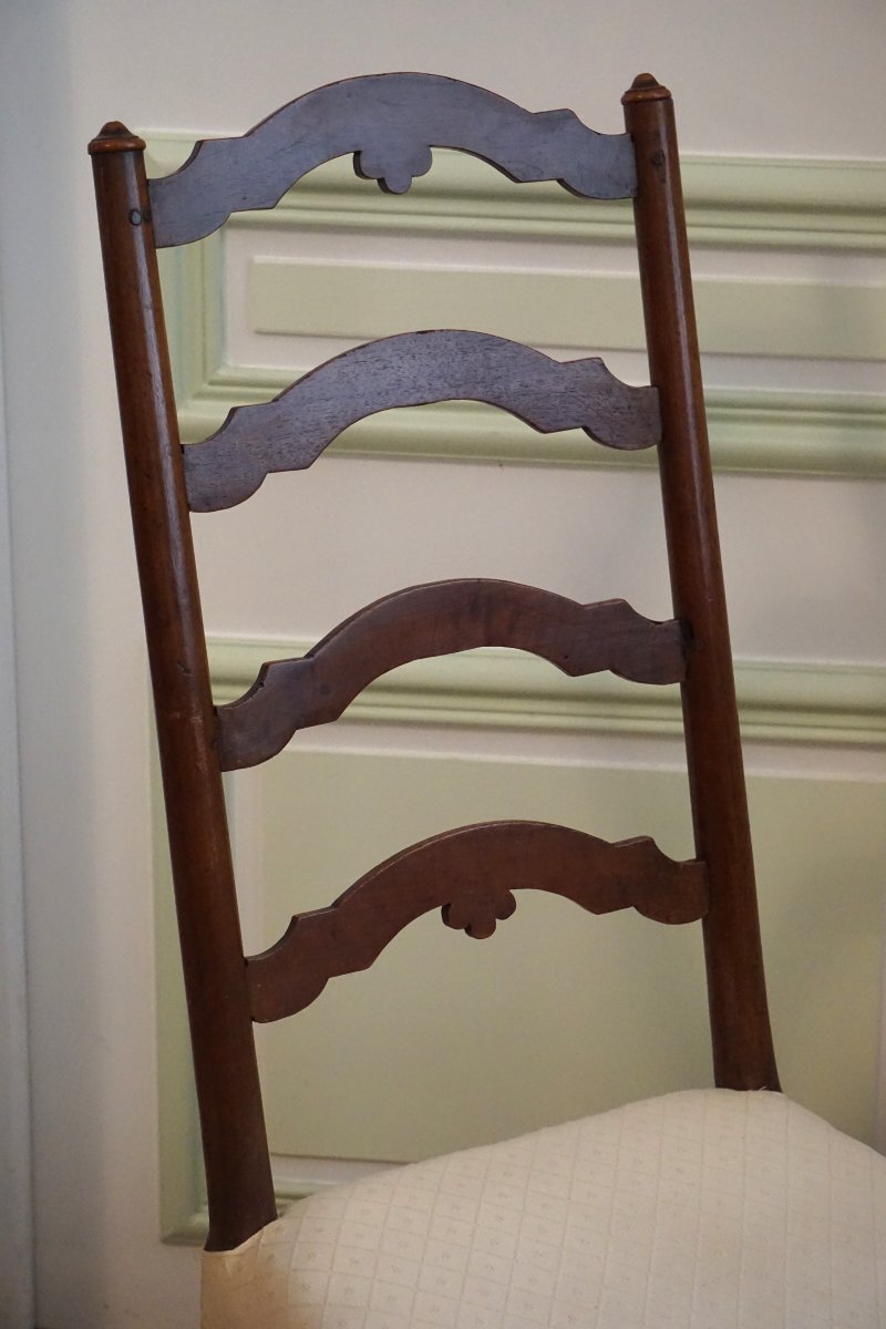 CHAISE DE NOURRICE EN NOYER /  XVIIe SIÈCLE /  ÉPOQUE LOUIS XIII - LOUIS XIV-photo-3