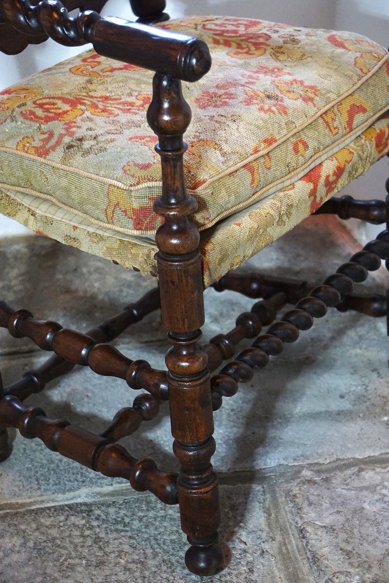FAUTEUIL À BRAS EN NOYER TOURNÉ ET VRILLÉ – FRANCE, XVIIe SIÈCLE-photo-3