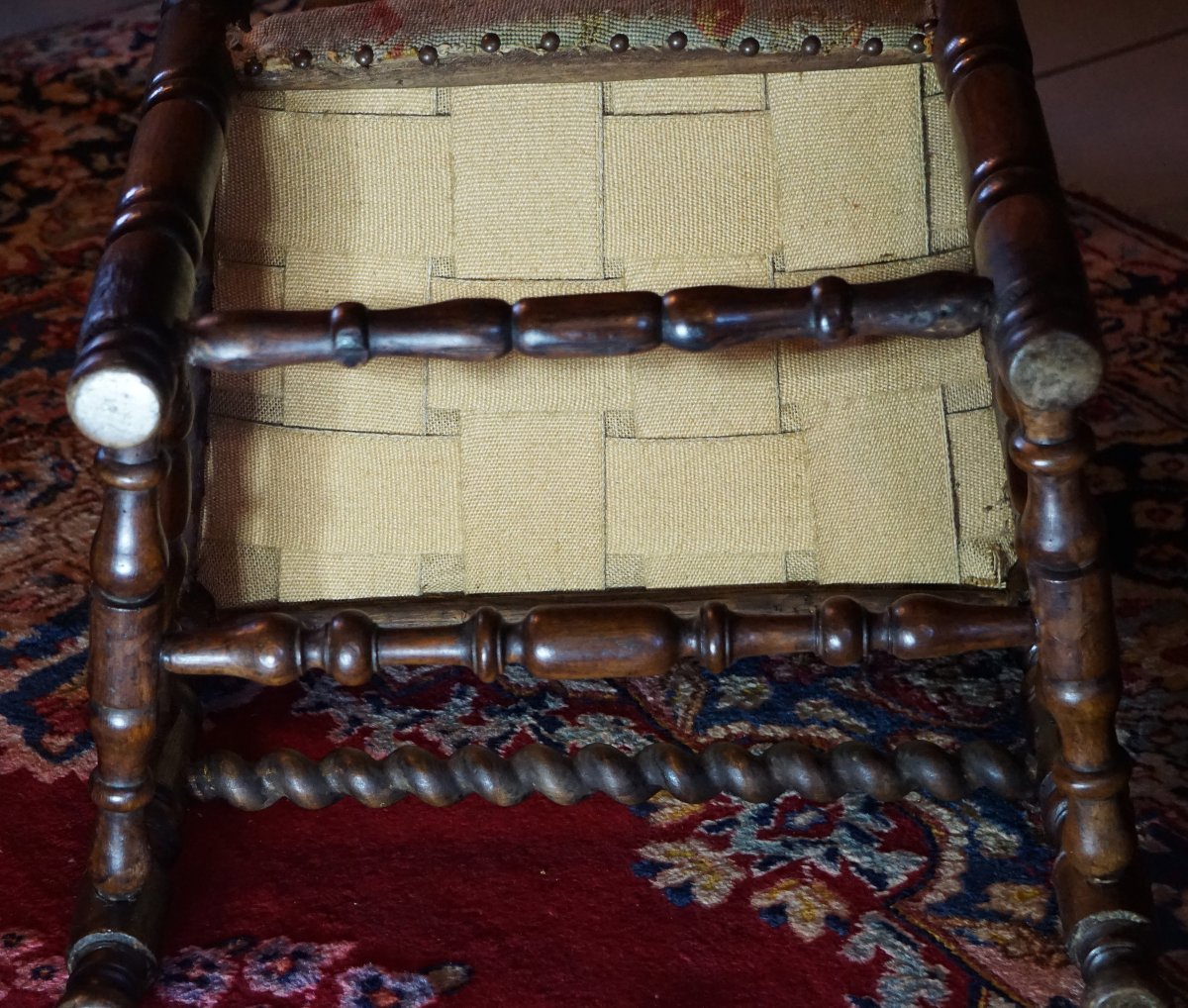 FAUTEUIL À BRAS EN NOYER TOURNÉ ET VRILLÉ – FRANCE, XVIIe SIÈCLE-photo-8