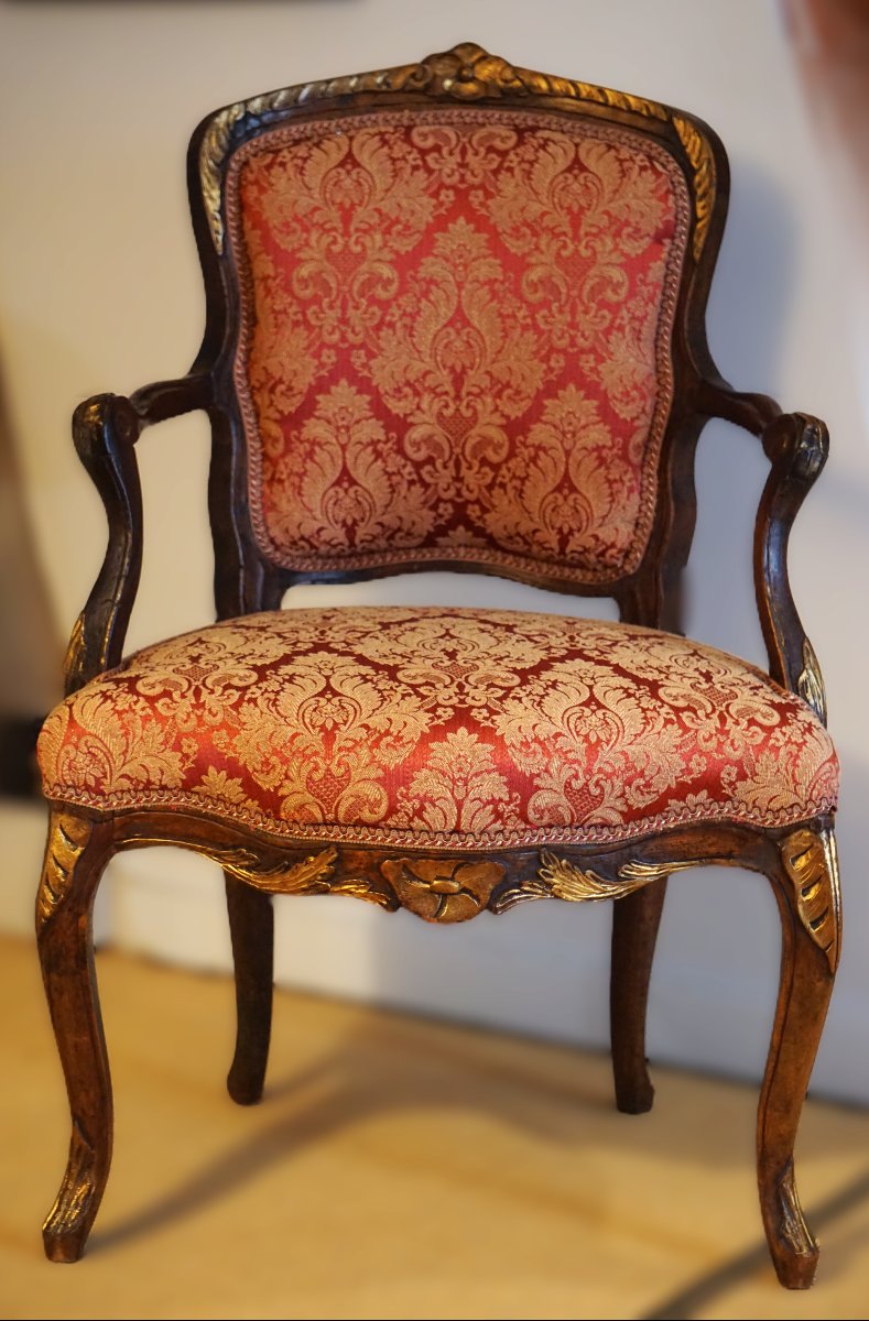 Louis XV Armchair / 18th Century / Carved Solid Walnut-photo-2