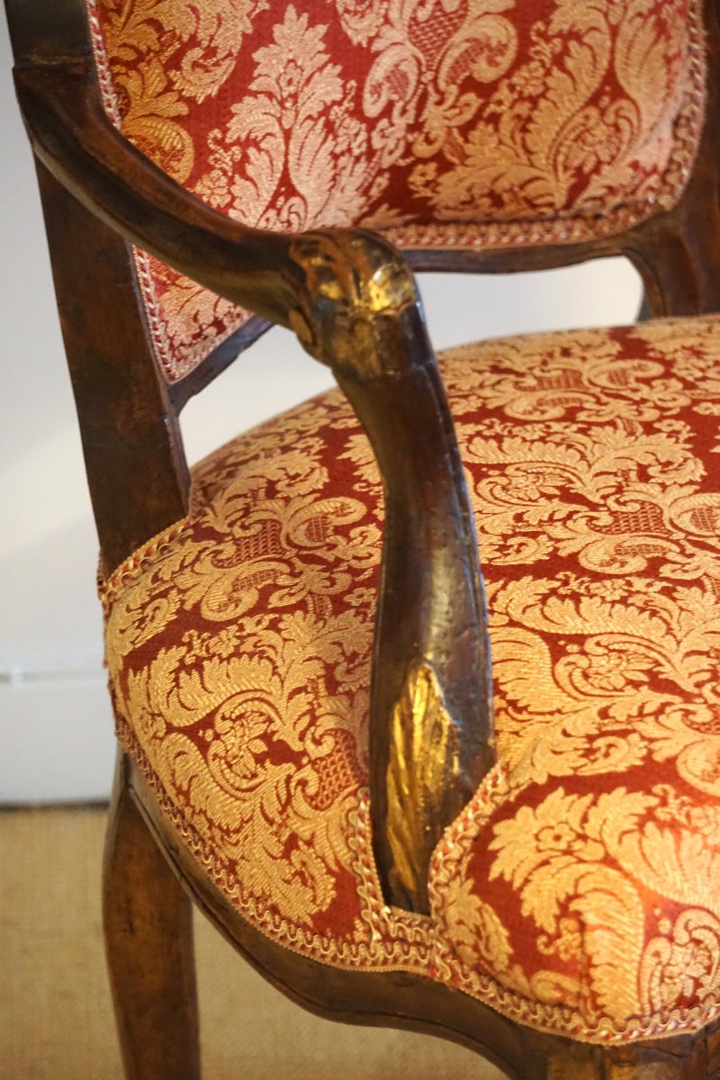 Louis XV Armchair / 18th Century / Carved Solid Walnut-photo-2