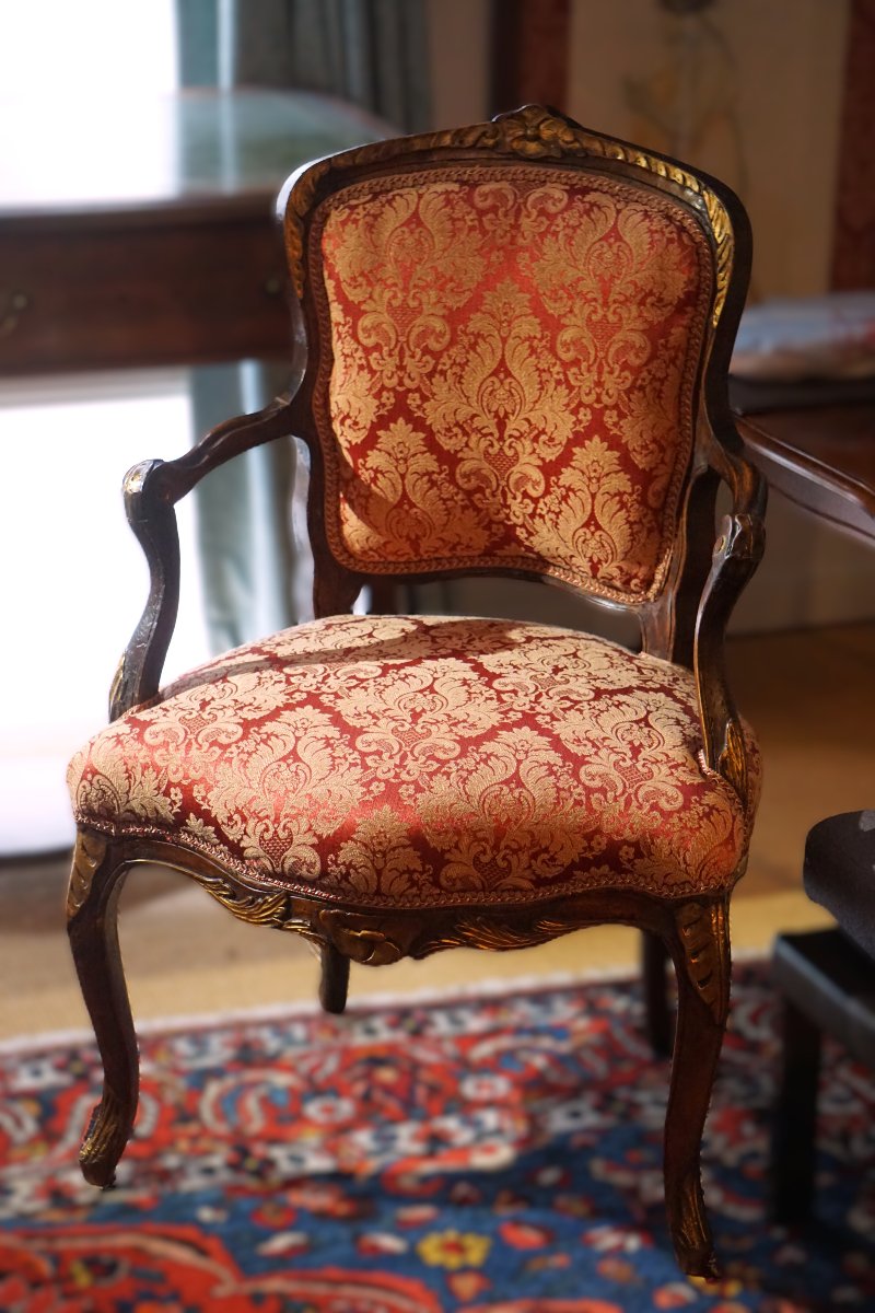 Louis XV Armchair / 18th Century / Carved Solid Walnut-photo-8
