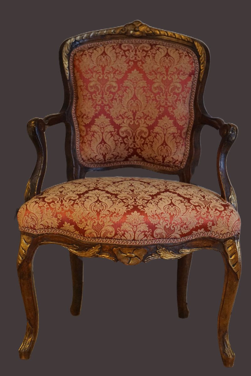 Louis XV Armchair / 18th Century / Carved Solid Walnut