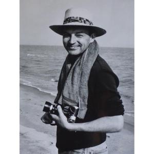 LUCIEN CLERGUE (1934-2014) / PHOTOGRAPHIE ORIGINALE DU ROMANCIER MICHEL TOURNIER (année 1970) 