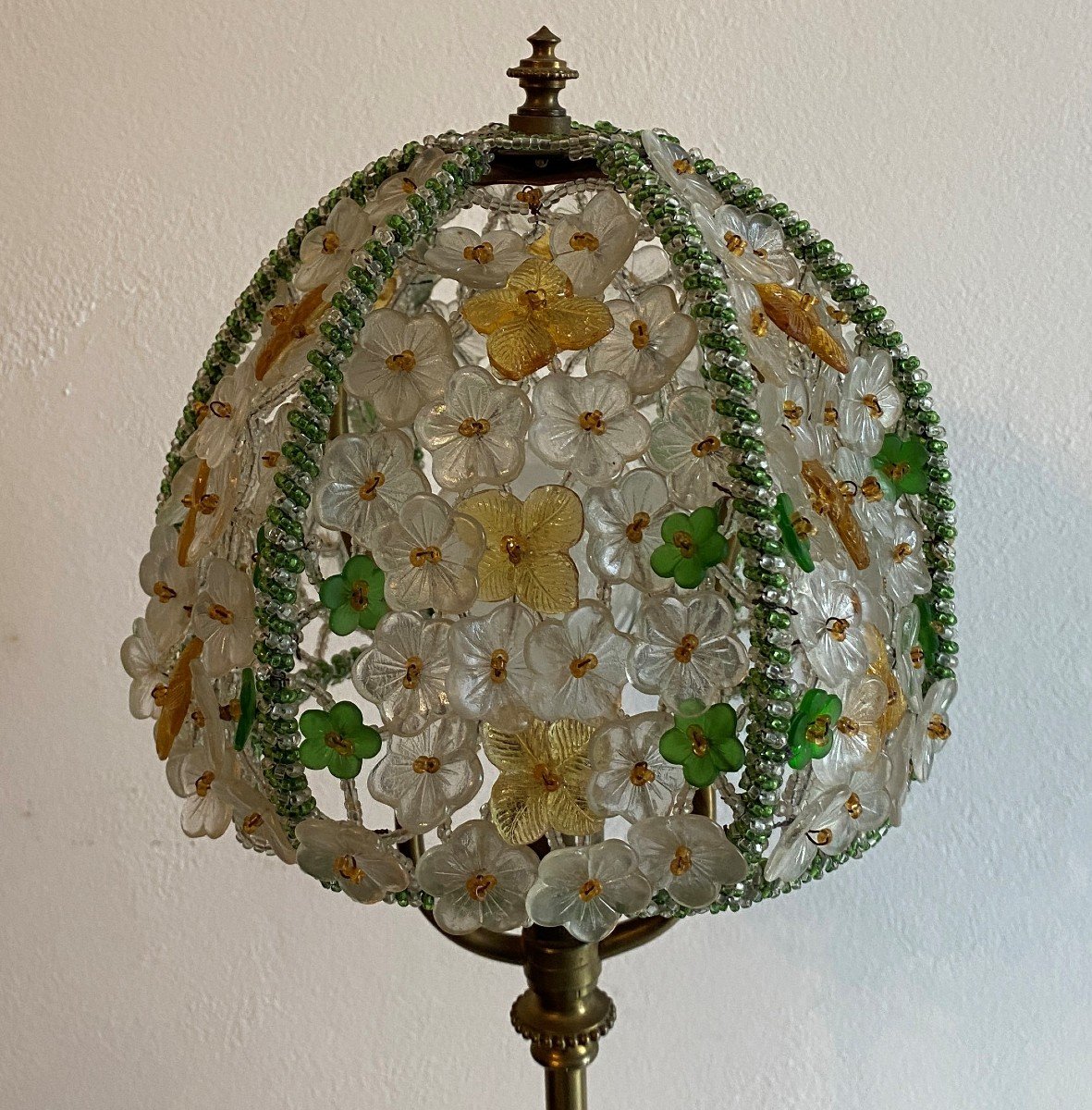 Lampe à Poser En Bronze avec perles Et Fleurs En Verre XX ème-photo-3